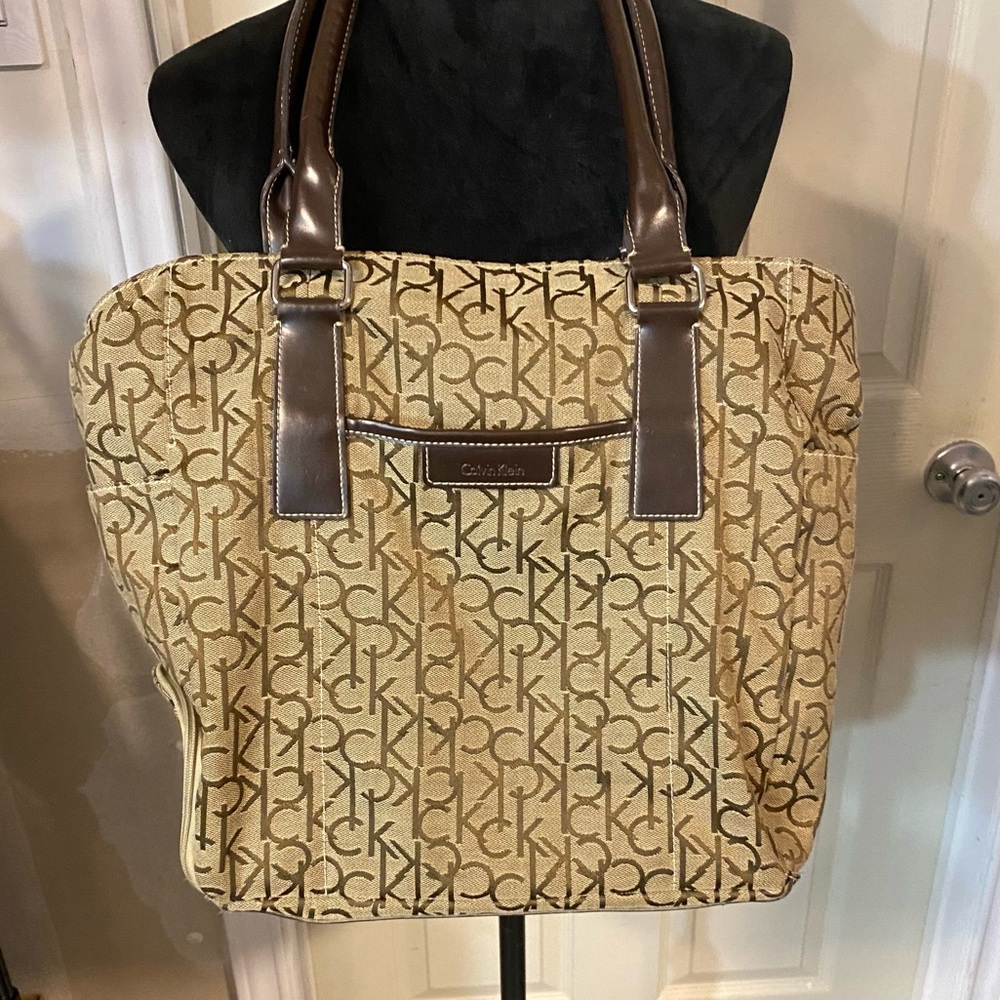 Calvin Klein Tote Bag Woman’s Purse multi Pockets Side pocket Shoulder Bag zip - Picture 1 of 16